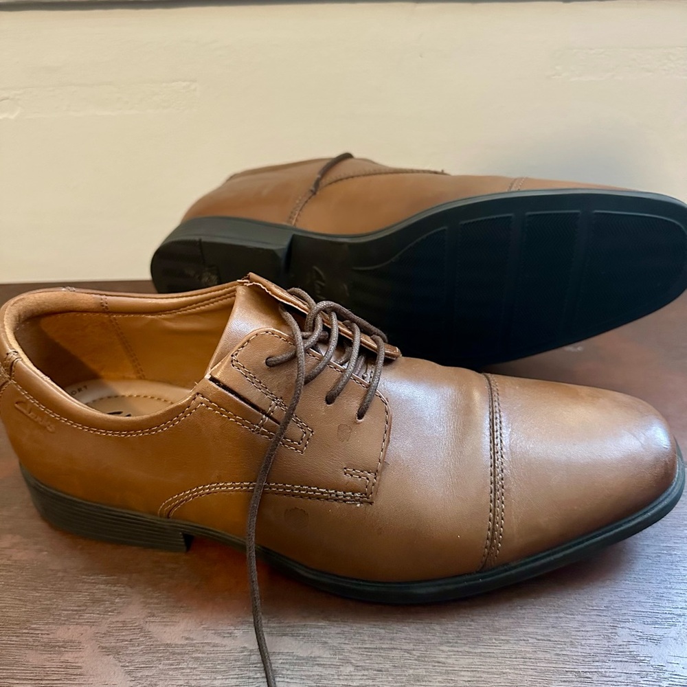 Clarks Tan Leather Dress Shoes